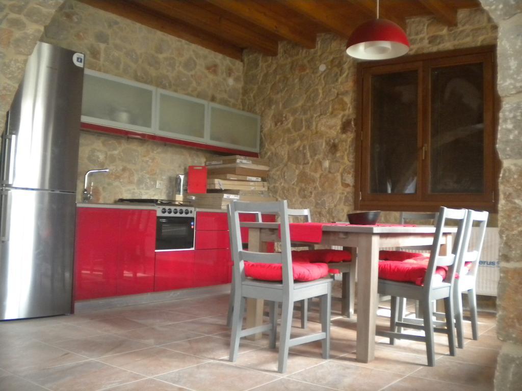 Pyrgos Luxury Country