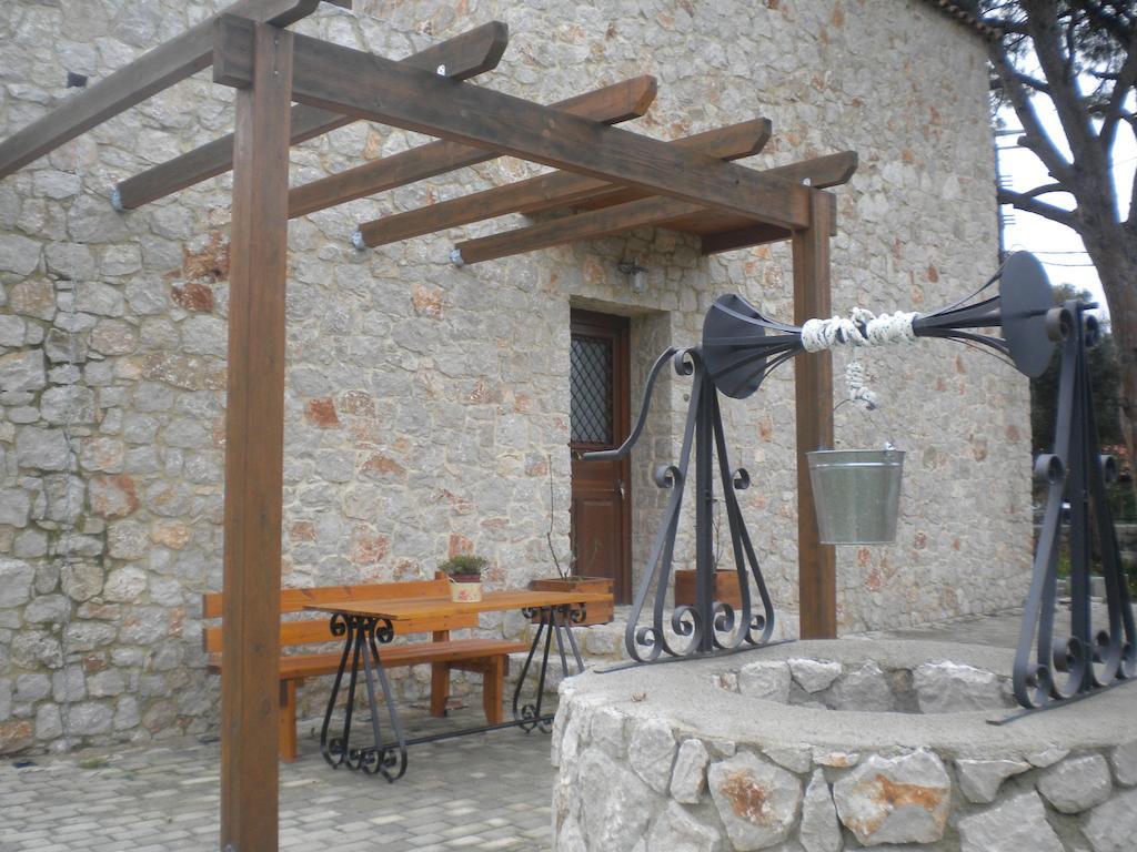 Pyrgos Luxury Country